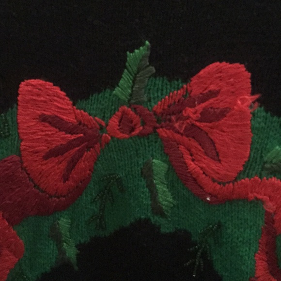 Christmas Sweater - Picture 5 of 6